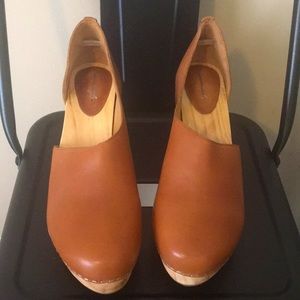 Heeled Clogs, Free People, Monroe, 39/9. Tawny leather, rubber soles. Sold out!